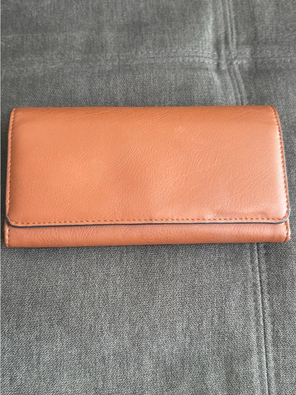 Classic Tan Leather Wallet - Woman Bags